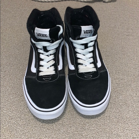 Vans - Picture 1 of 5
